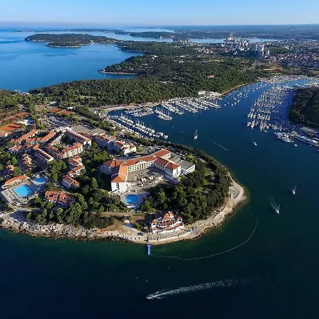 Apartment Carducci - Center Pula